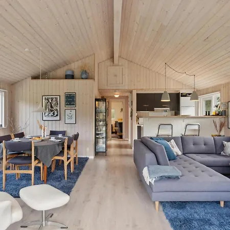 Holiday home 1066